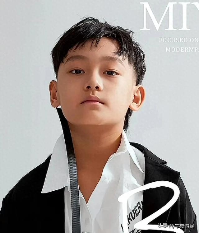 河南15岁男孩刘一圣去世，因摔倒被确诊	，前后仅一年，妈妈是网红