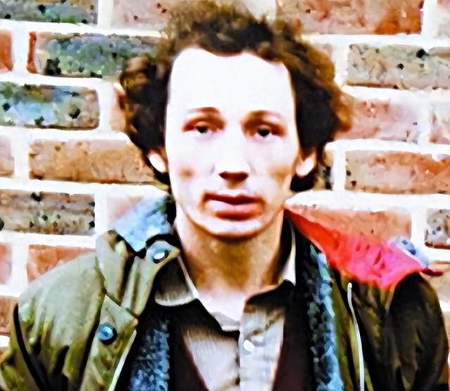 1982年英国女王在熟睡时，被失业醉汉潜入卧室，事后将其无罪释放