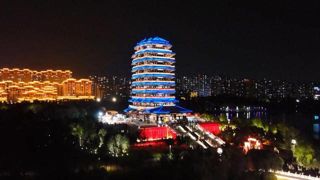 秋光如颂 全景淄博丨夜游新顶流！张店“夜光宝盒”刷屏国庆中秋长假