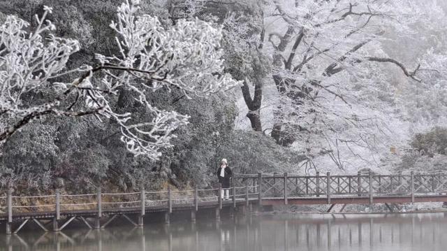 绝美！泰宁峨嵋峰变身冰雪王国，每一帧都是壁纸→