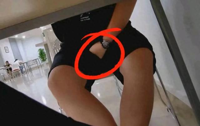 项立刚说的对！女生盯着男生隐私部位一小时，怎么变成受害者了？