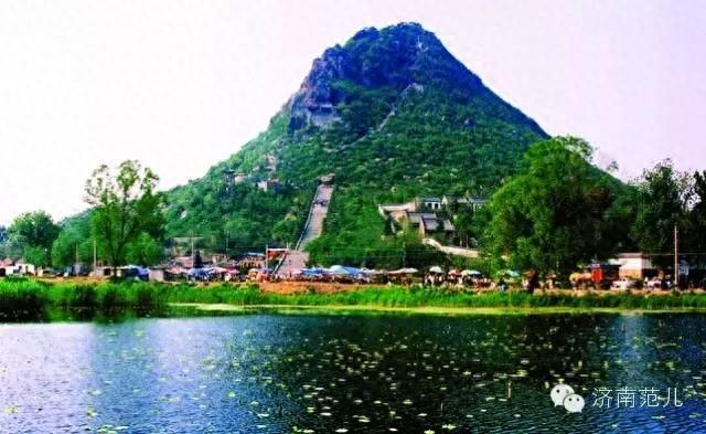 华不注山：兹山奇秀如芙蓉
