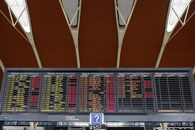 清明后机票价格跳水，五一前这20天是全年最佳错峰窗口