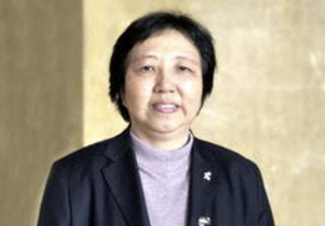 华国锋同志的后人：子女全都姓苏，两子从军，两女从政，十分低调