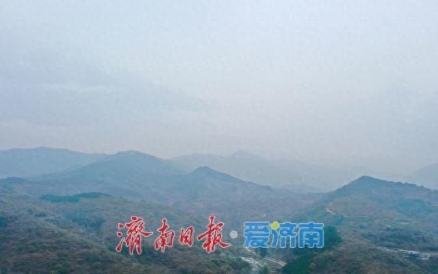 济南南部山区上演“云雾水墨秀”​