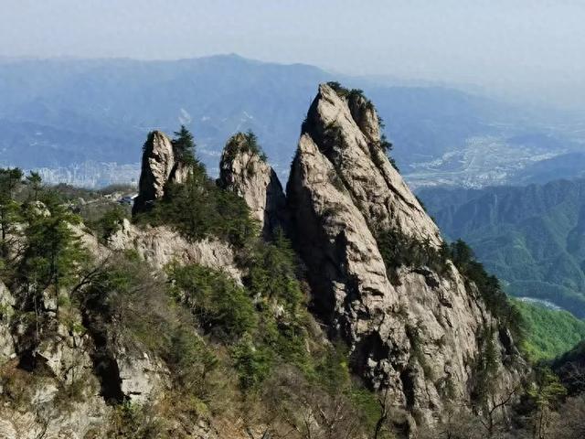 “天下无双圣境,世界第一仙山”的河南洛阳老君山