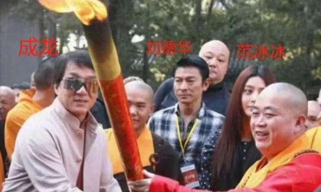 释永信与师姐释永梅合影曝光！22年前，她胸前挂着当时最时尚手机