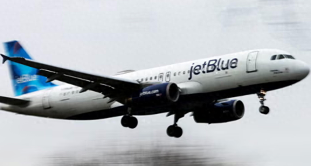 隐形杀手！美军机突闯民航航线险酿空难	，委内瑞拉领空成掩护？