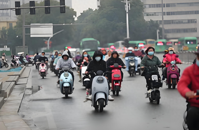 扣6分的违章有哪几种（电动车主注意6类车4类证这样选才对）