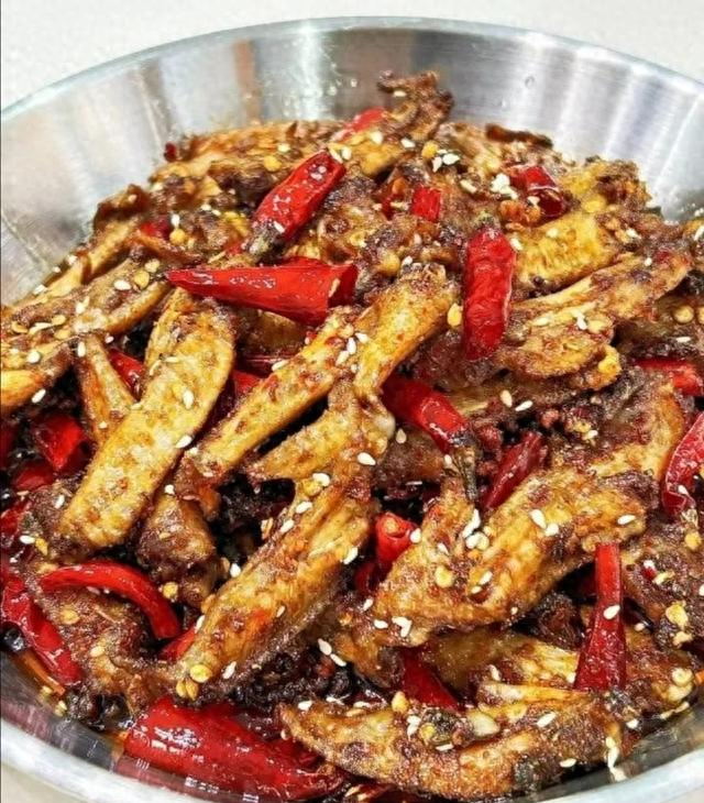 香辣过瘾的24道家常菜谱，简单易学，让幸福从餐桌开始！