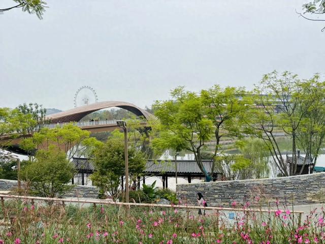 成都唯一“世界级”公园,以前门票120元,现在免费,唯一缺点就是远