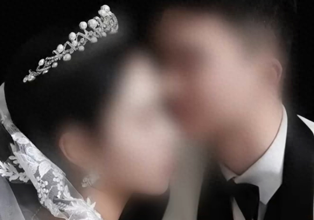 湖南“情侣婚前先后坠楼身亡”事件进展：男方提出女方赔偿和归还超百万元，女方不认可赔偿，他们也是受害者