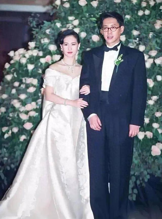 再多钱也换不来一命，赌王之女何超仪情况不妙，真是让人提心吊胆