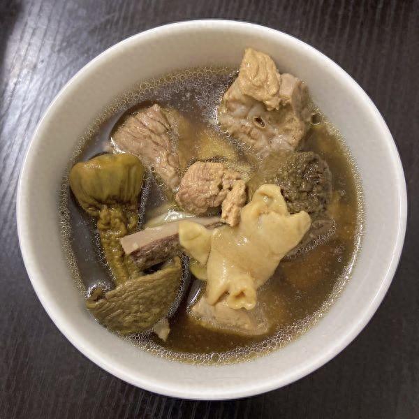 松茸炖花胶汤 2026年松茸炖花胶汤的做法