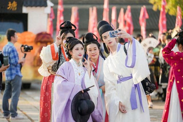 直播预告丨第十三届西塘汉服文化周明日开幕！千年古镇焕新国潮魅力