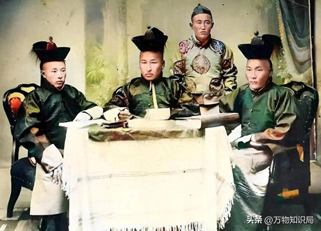 美国博物馆发现罕见照片！120年前的蒙古人，居然是这样子！