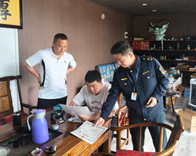 三台县新生市场监管所护航“第八届鲁班湖文化旅游活动周”