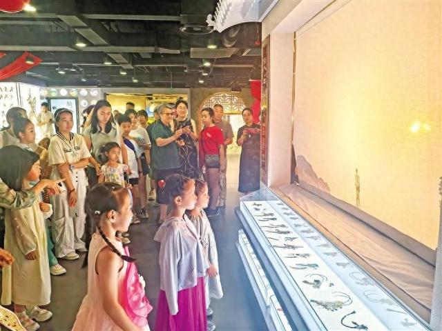 文旅创新融合激活消费市场