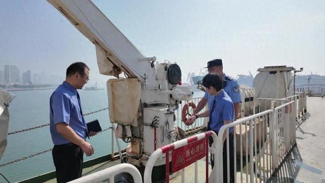 推妻入海骗保男子已被执行死刑，检察官披露案件细节：男子催要死亡证明反对尸检，死者儿子与男子达成......