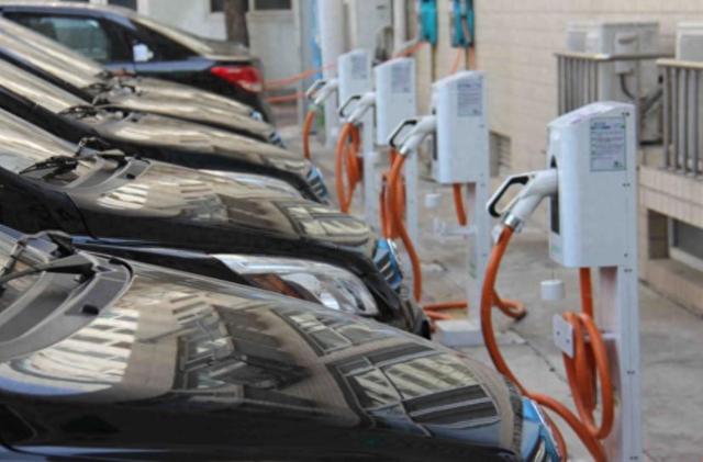 风向突变，以德为首的西方国家齐发声：中国已在换电关键领域崛起