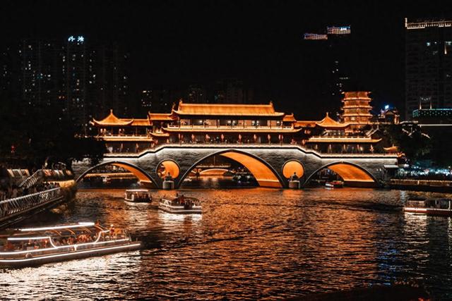 夜游锦江“蓉冬暖趣”来袭，套票、演绎、优惠全揭秘！