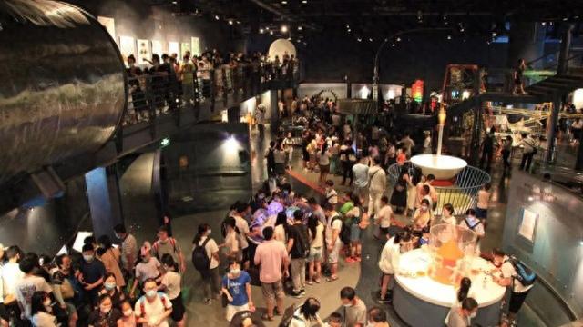 阔别两年，首发回归彩蛋！上海著名“地标”重启加速键！多个全新展区抢先亮相