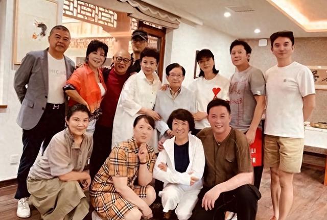 63岁董文华不再沉默，揭露当年被“封杀”原因，原来我们错怪她了