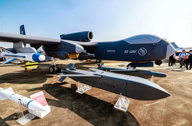 全球唯一重型无人轰炸机首飞！它如何让美军防空系统头疼？