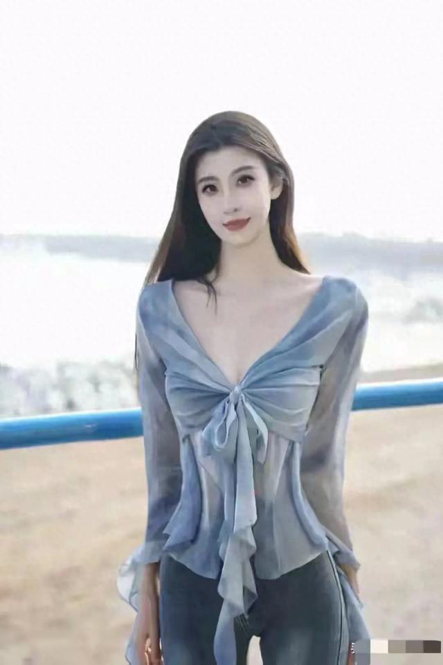 河北沧州一模特太漂亮 身高177CM 体重55公斤 五官精致到无懈可击！