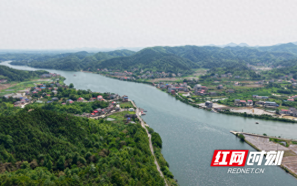 双峰溪口路：循山就水 让双峰美景与生态共生