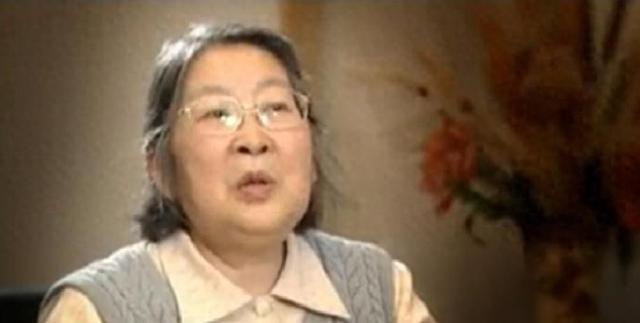 李敏曾问毛主席：当初为何和妈妈离婚？主席：我有百分之五十的错