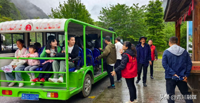 九绵高速通车引客入青川 “双节”迎客76.72万人次