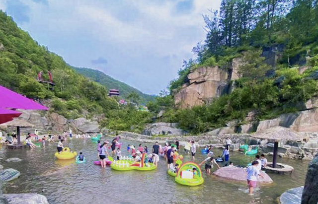 “白+黑”不间断的玩水狂欢，2025新乡南太行八里沟亲水文化季清凉启幕