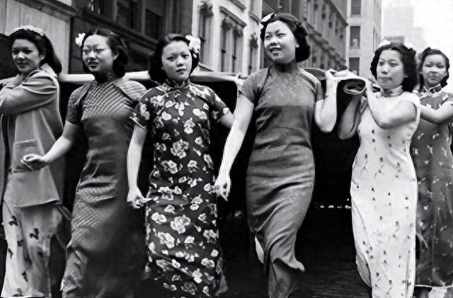 民国天乳运动到底有多疯狂？妇女束胸被禁止，发现一次罚款50大洋