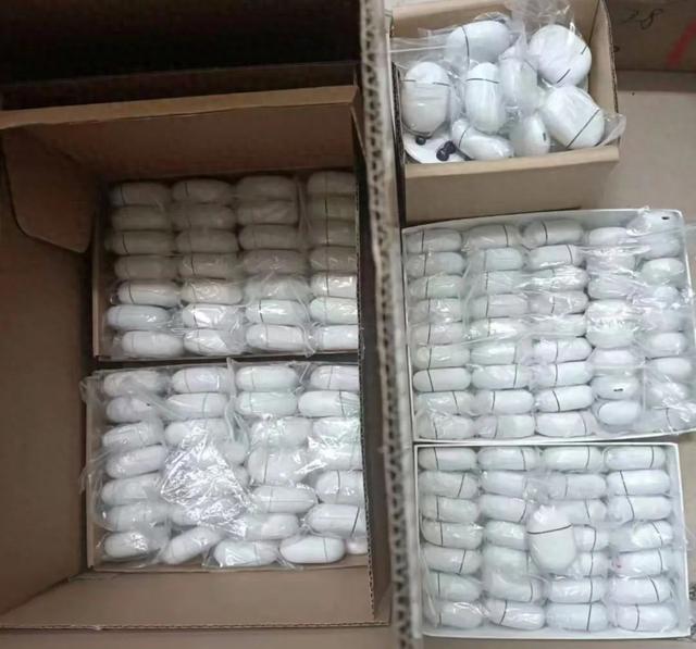 大量洋垃圾耳机流入闲鱼，原价1300元，二手1折值不值？