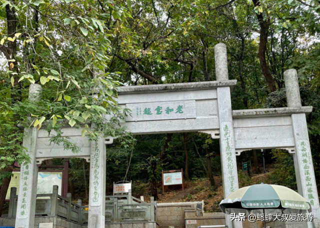 来一场杭州“秋日征程”吧，贯穿西湖群峰18公里，一路立体长画！