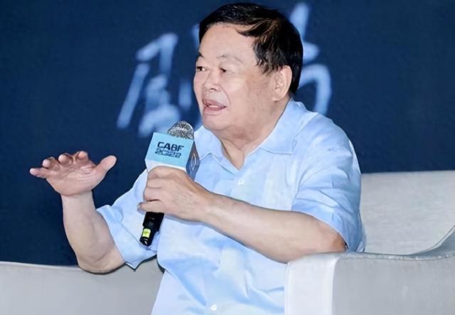 曹德旺预言成真了？我国二三十层的电梯房	，或将面临同一个结局？