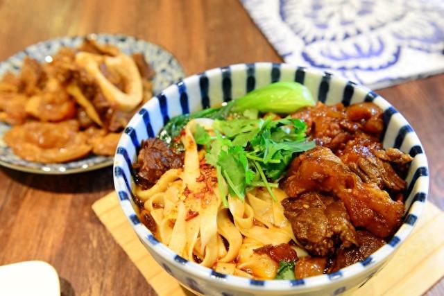 拉面做法（让人费解的牛肉面做法）