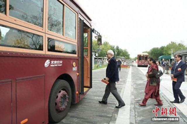 2025年北京市驻华使节招待会举行