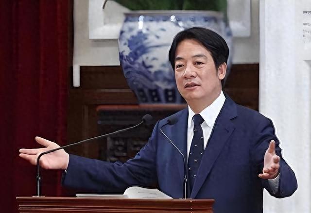 高市话音刚落，王毅定调统一；人民日报通知日本，国民党呼吁避战