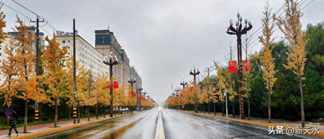 清水：初冬初临秋韵在湖光山色惹人醉