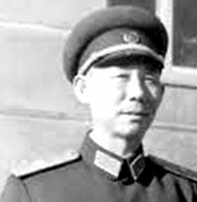 他曾担任中组部部长，迫害过很多干部，晚年每月发放150元生活费
