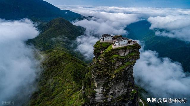 贵州暑期火爆出圈，15 分钟车程开出了90 分钟，旅游新星为何火爆？