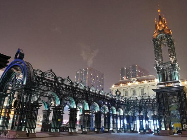 中国最大的省会，相当于26个深圳，被誉为东方小巴黎