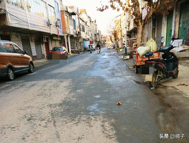 悄然蜕变的小镇是时代的变迁，还是社会的淘汰？