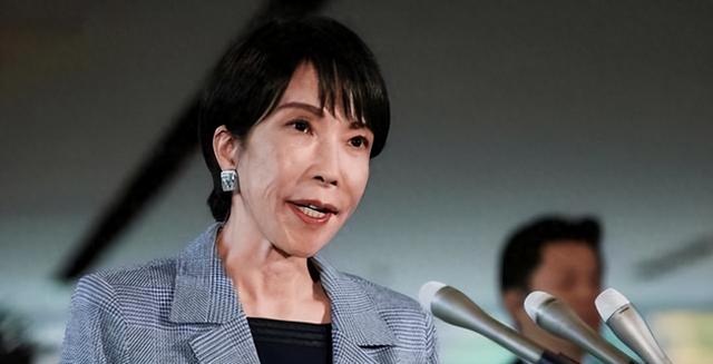 日本右翼彻底疯狂，一亿玉碎口号再次响起，解放军：比80年前更惨