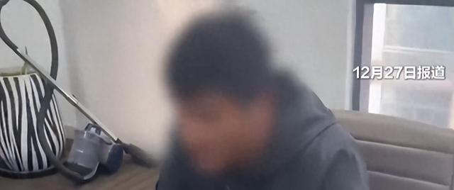 涉嫌在非洲绑架、殴打同胞，网红“非洲洋洋”被抓，抓捕队员：有人情绪没控制住，扇了他一巴掌