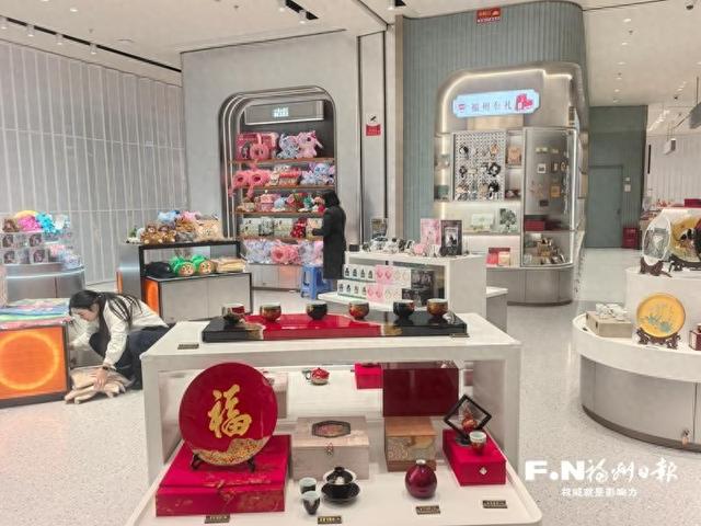 福州首家市内免税店今日开业 对符合条件旅客实行“店内买单，口岸提货”