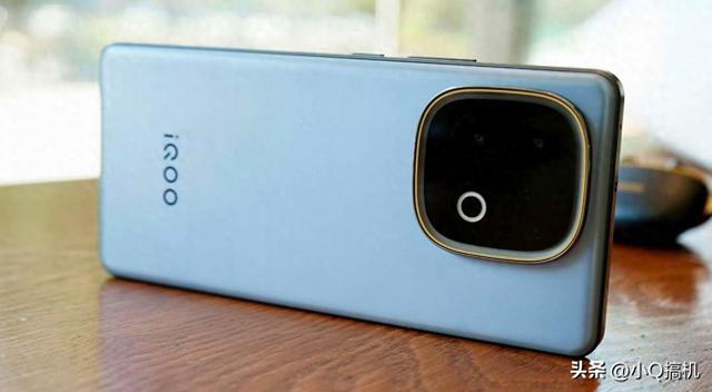 9月国补后可“闭眼买”的手机，326万跑分+8000mAh，不到两千元