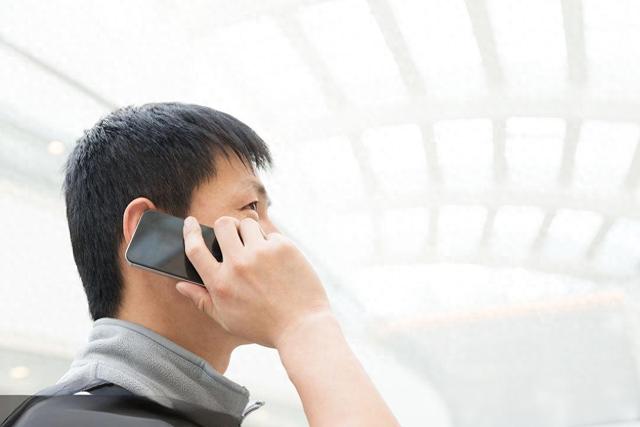 拆迁款900万都给儿子，父亲70大寿六姐妹都没回，5个月后儿子懵了